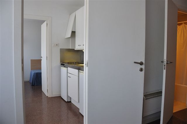 Residence Colegio Cuenca - Kitchen